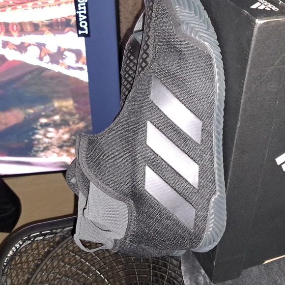 Brand new inbox unisex sneakers - Picture 2 of 6